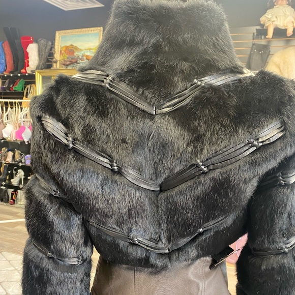 Bebe fur coat - Picture 2 of 3